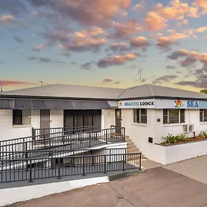 Hostel Seaside Townsville- Right Next To Coles, 2 Mins Walk To & Cbd, Townsville