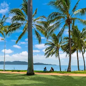 Hotel Waters Edge The, Townsville